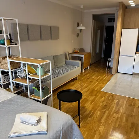 4 * Pirot