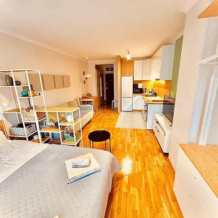 4 * Pirot